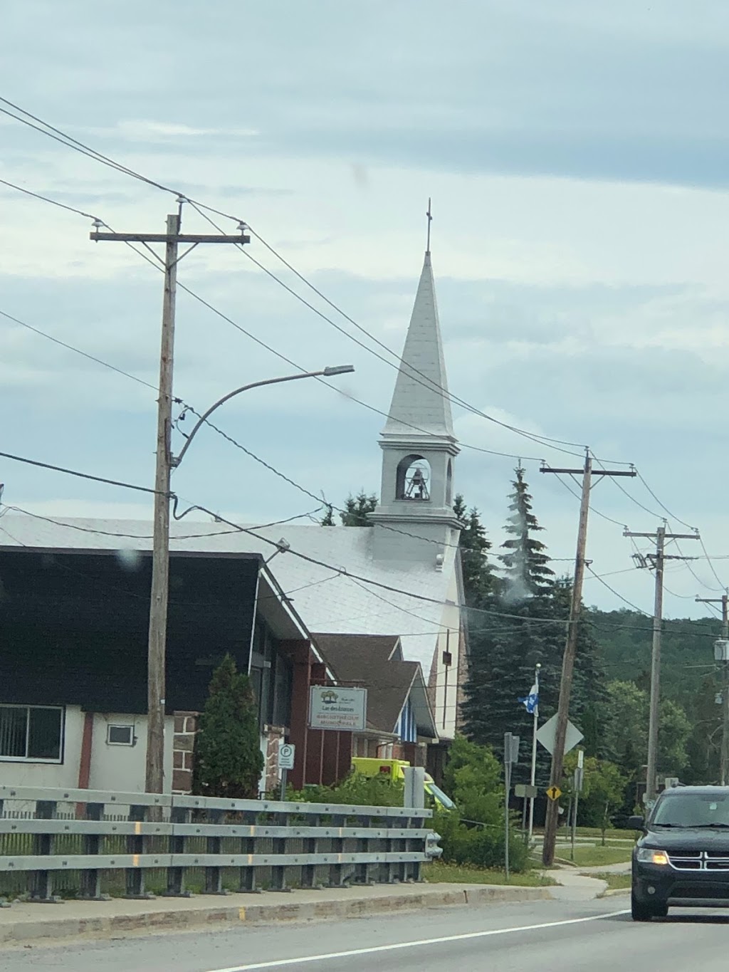 Église Saint-François-Régis | 580 Bd Saint-François, Lac-des-Écorces, QC J0W 1H0, Canada | Phone: (819) 585-3733