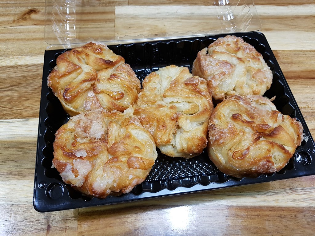 La Maison du Kouign-Amann | 101 A Schneider Rd, Kanata, ON K2K 1Y3, Canada | Phone: (613) 270-0505