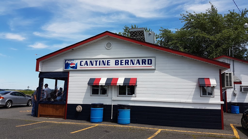 Cantine Bernard | 1400 Boulevard Laurier, Sainte-Madeleine, QC J0H 1S0, Canada | Phone: (450) 795-3200