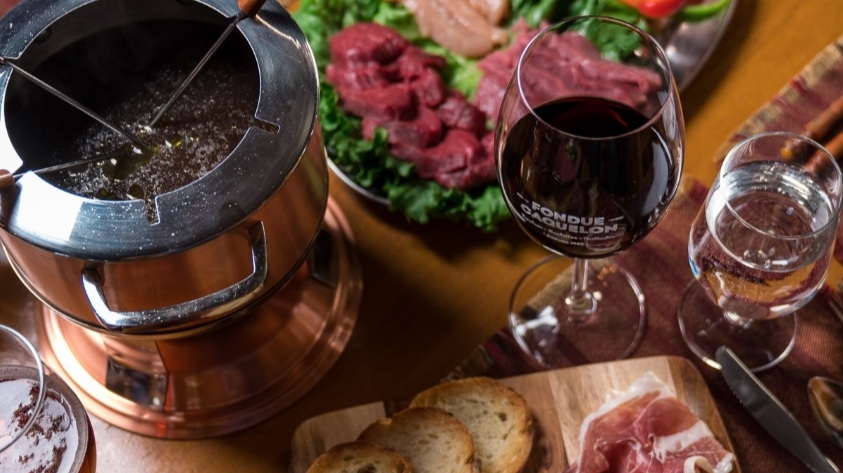 Resto-Bar Fondue Caquelon | 781 Bd Laurier, McMasterville, QC J3G 0K5, Canada | Phone: (450) 467-2525