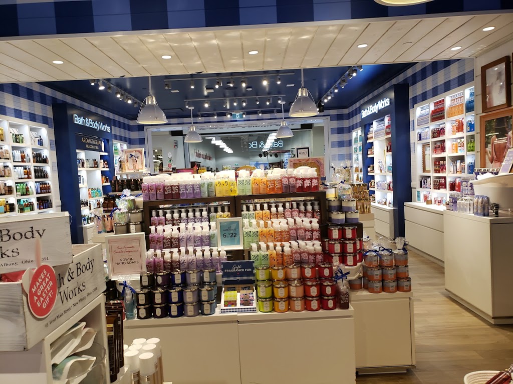 Bath & Body Works | 3311 Simcoe 89, Cookstown, ON L0L 1L0, Canada | Phone: (705) 458-1639