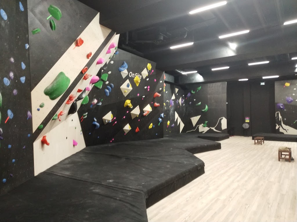 Basecamp Climbing Queen West | 186 Spadina Ave Unit 1A, Toronto, ON M5T 3B2, Canada | Phone: (416) 546-3941