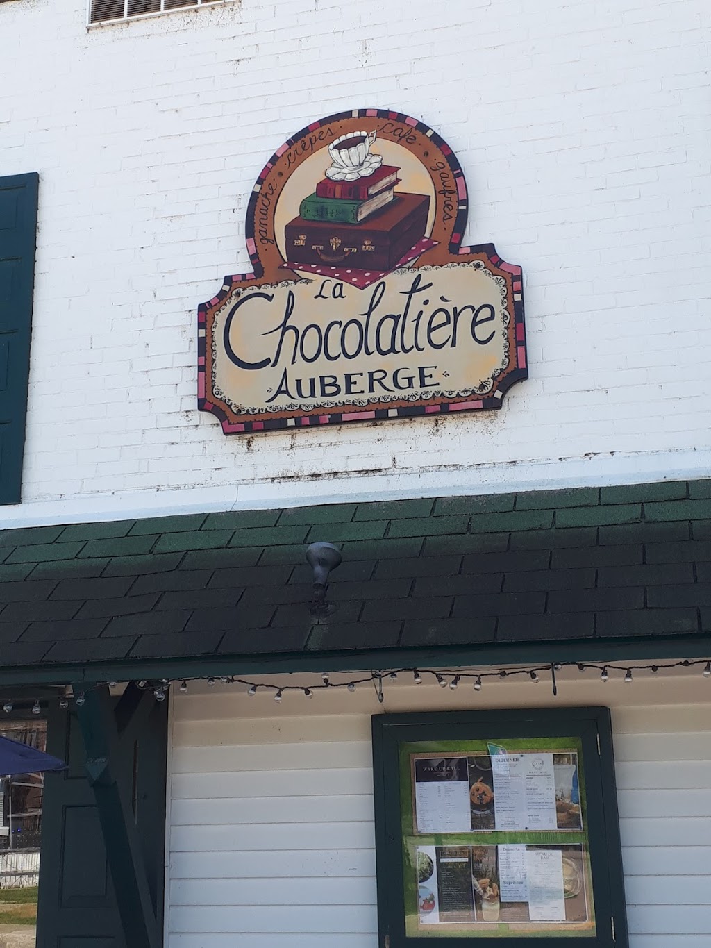 Auberge la chocolatiere | 312 Chemin de la Rivière, North Hatley, QC J0B 2C0, Canada | Phone: (819) 842-4530