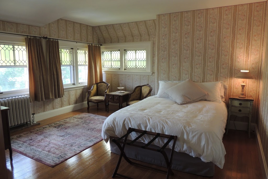 Château la Motte Guest House | 210 Vansittart Ave, Woodstock, ON N4S 6E9, Canada | Phone: (647) 783-4440