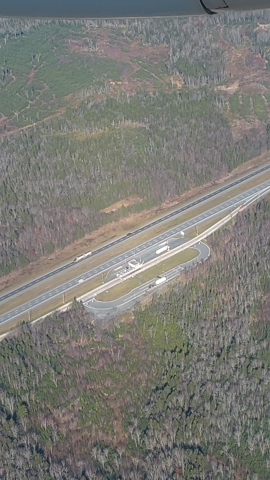 Kelly Lake Weigh Station | 6599 NS-102, Hardwood Lands, NS B0N 1Y0, Canada | Phone: (902) 861-2991