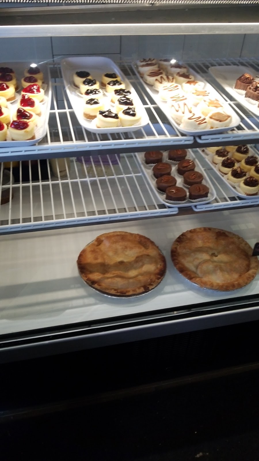 Gabes Country Bake Shoppe | 15977 Airport Rd, Caledon East, ON L7C 1H9, Canada | Phone: (905) 584-5360