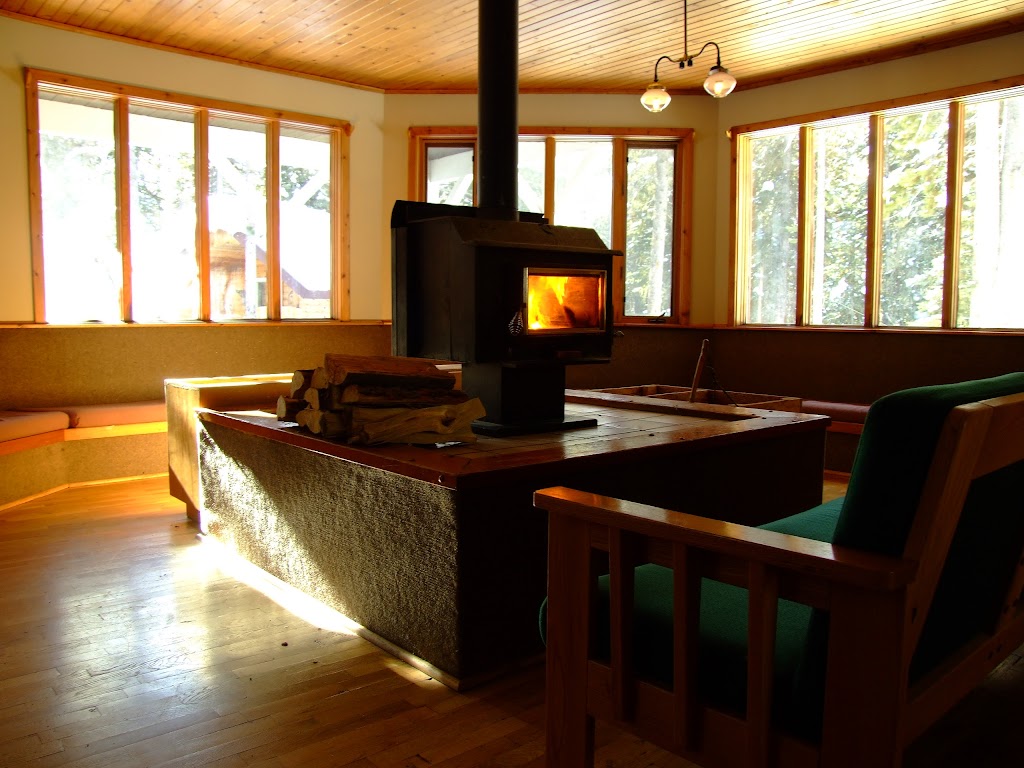 HI Mosquito Creek Wilderness Hostel | Highway 93 N, Banff, AB T1L 1B3, Canada | Phone: (866) 762-4122