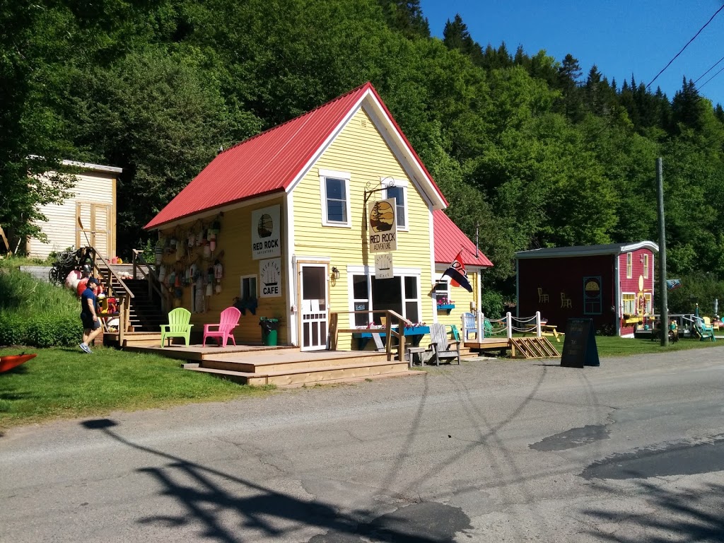 Lighthouse Visitor Information Centre | Big Salmon River Rd, St. Martins, NB E5R, Canada | Phone: (506) 833-2006