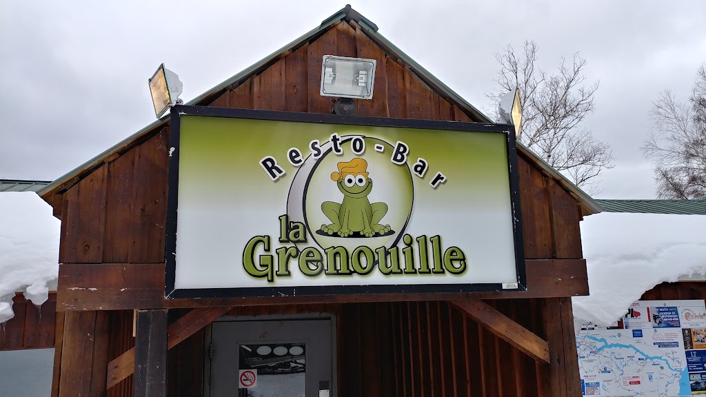 Resto-Bar La Grenouille | 558 Chem. Champigny, Larouche, QC G0W 1Z0, Canada | Phone: (418) 820-7784