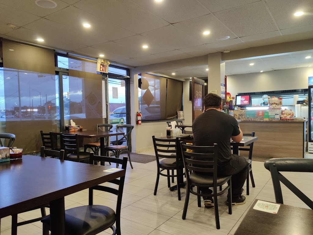 Fuji Noodle House | 3443 Wolfedale Rd, Mississauga, ON L5C 1V8, Canada | Phone: (905) 277-0001