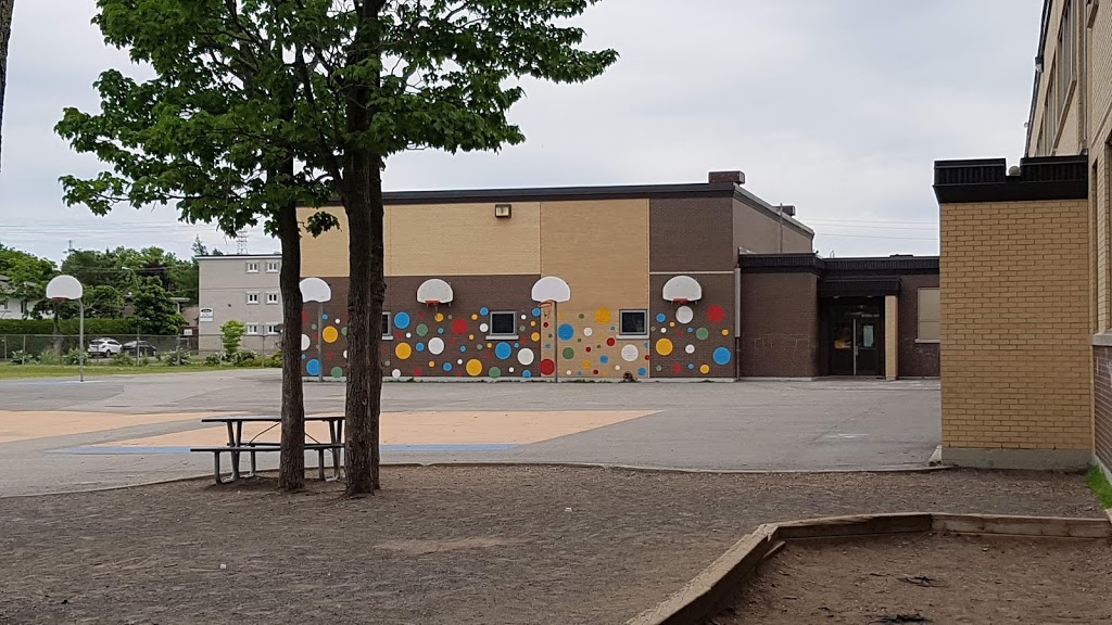 École Coeur-Vaillant | 3430 Boulevard Neilson, Québec, QC G1W 2W1, Canada | Phone: (418) 652-2153