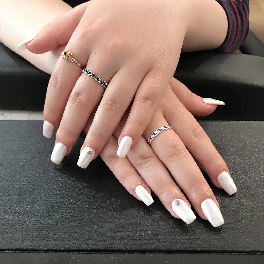 Jolie Nails & Spa | 1770 St Clair Ave W, Toronto, ON M6N 1J3, Canada | Phone: (416) 656-2520