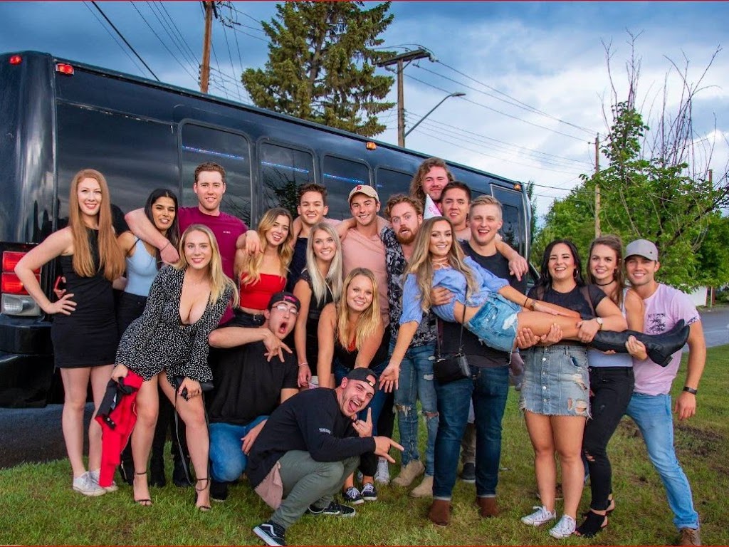 AM PM Limo & Party Bus Calgary | 2359 78 Ave NE, Calgary, AB T2E 7H6, Canada | Phone: (403) 475-5555