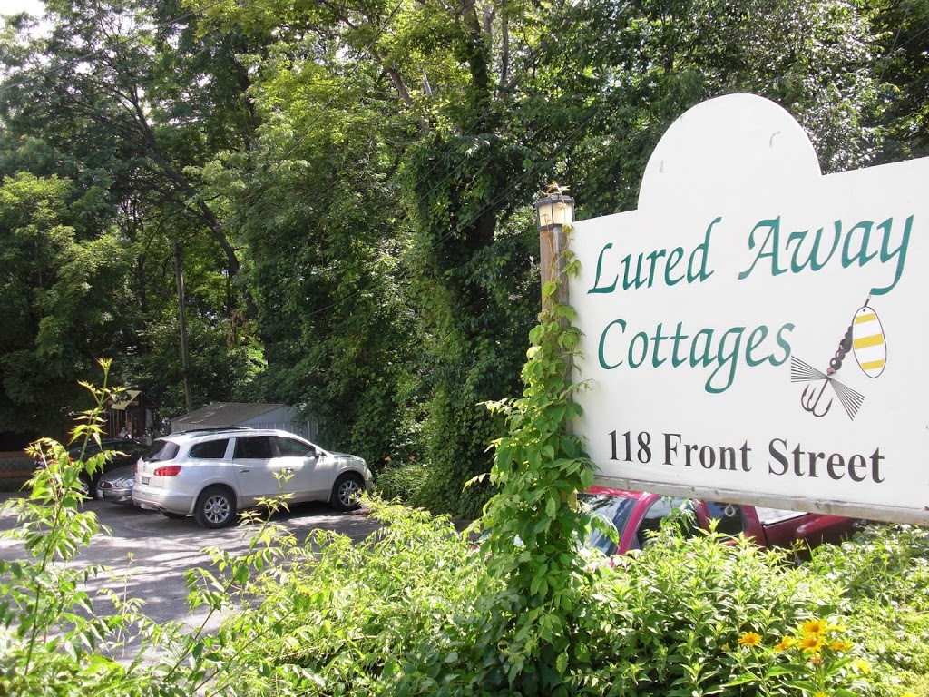 Lured Away Cottages | 118 Front St W, Hastings, ON K0L 1Y0, Canada | Phone: (705) 696-2132