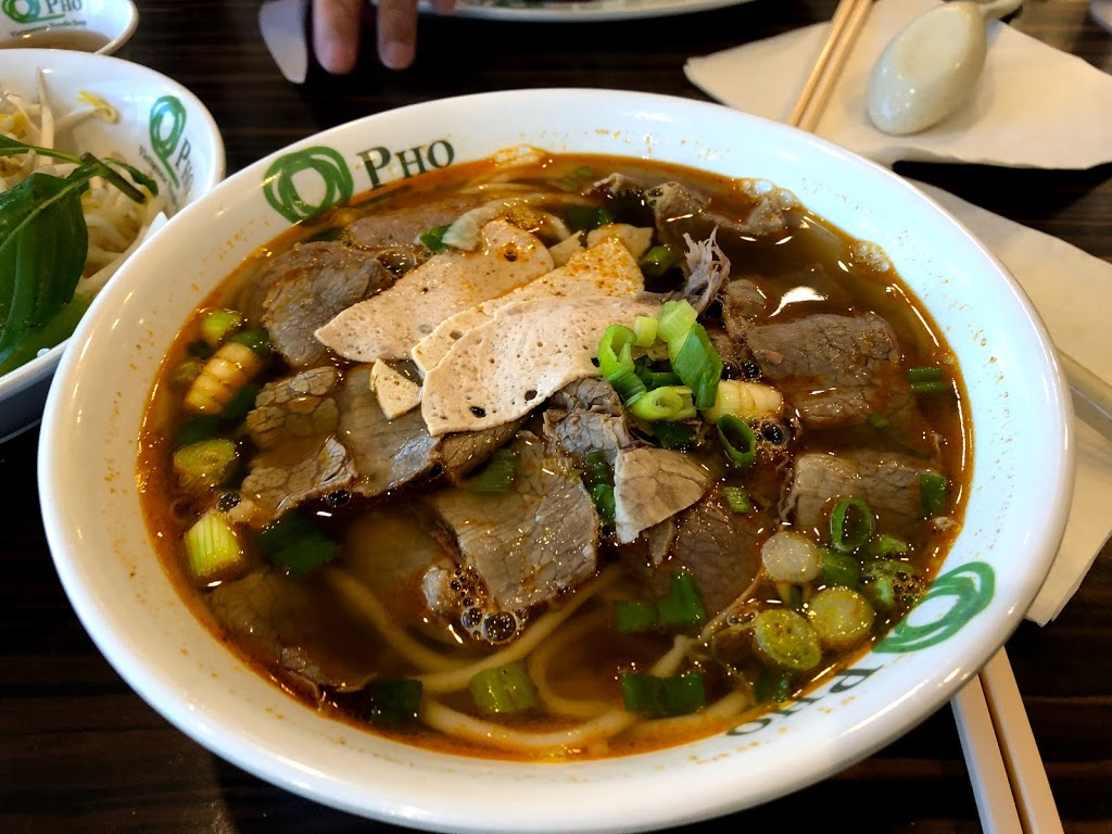 Pho Vietnamese Noodle Soup | 2963 Ellwood Dr SW, Edmonton, AB T6X 0B1, Canada | Phone: (780) 485-8860