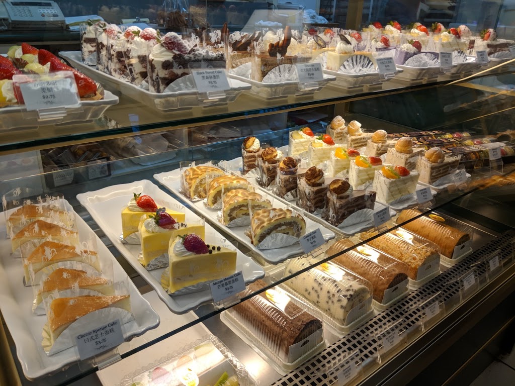 Michele Cake Shop | 6033 West Blvd, Vancouver, BC V6M 3X2, Canada | Phone: (604) 261-3284
