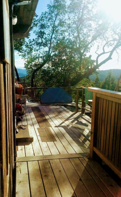 Cliff Pagoda Group Retreat | 2851 Montague Harbour Rd, Galiano Island, BC V0N 1P0, Canada | Phone: (250) 539-2260