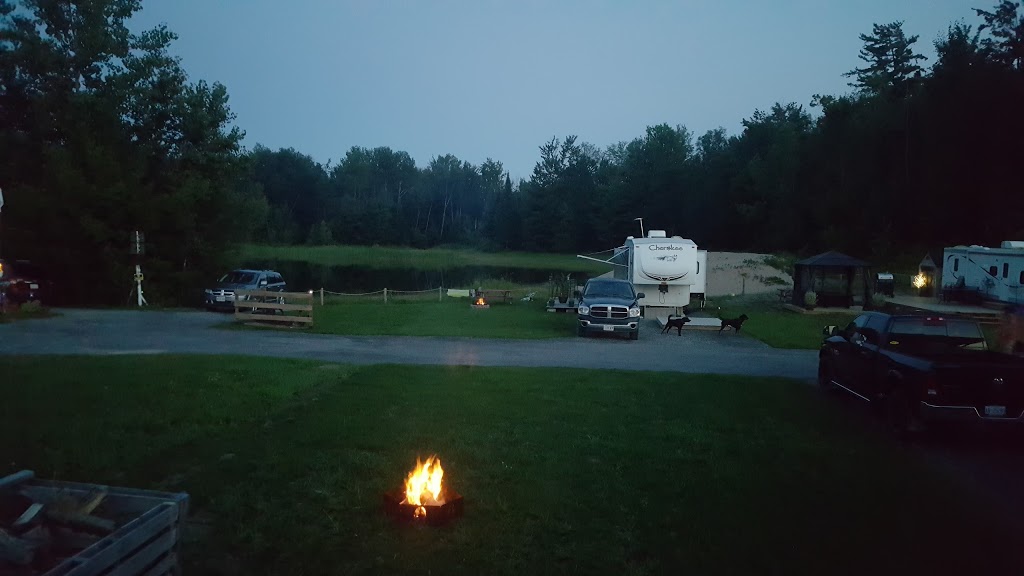 Maple View Campground | 1207 Landry St, Clarence Creek, ON K0A 1N0, Canada | Phone: (613) 488-9980