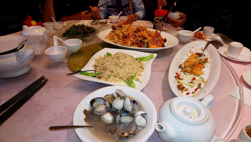 Lobster King Seafood Restaurant | 4911 Steeles Ave E #1, Scarborough, ON M1V 4Z3, Canada | Phone: (416) 293-8868