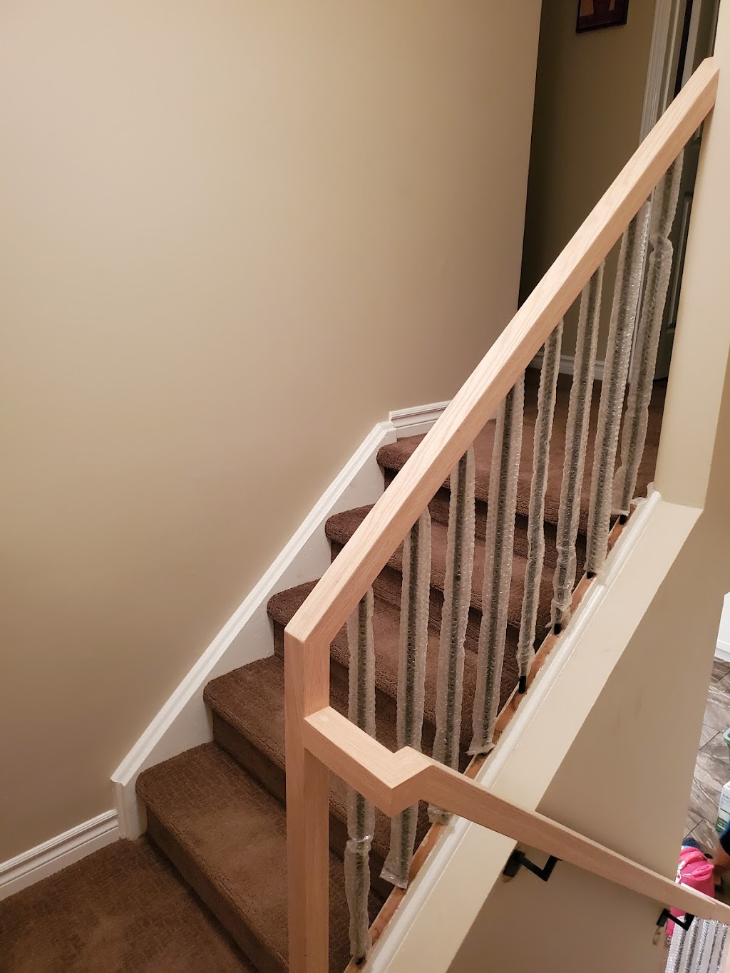 Deluxe Stair & Railing Ltd | 41 Anderson Blvd, Uxbridge, ON L9P 0C7, Canada | Phone: (905) 640-1434