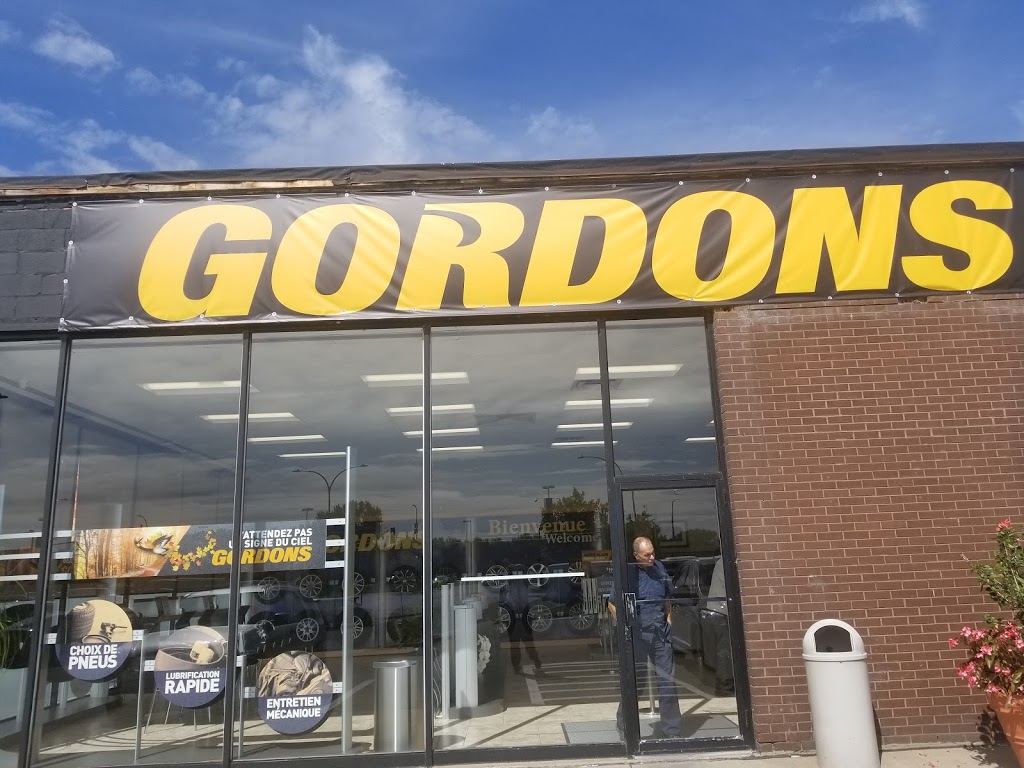 NAPA AUTORO - Gordon Tire | 2125 Boul Cavendish, Montréal, QC H4B 2Y2, Canada | Phone: (514) 481-7771