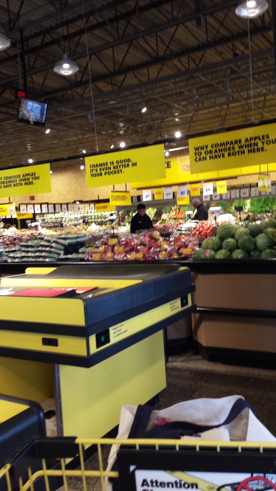 Erics No Frills | 100 Rainbow Rd, Chestermere, AB T1X 0V3, Canada | Phone: (866) 987-6453