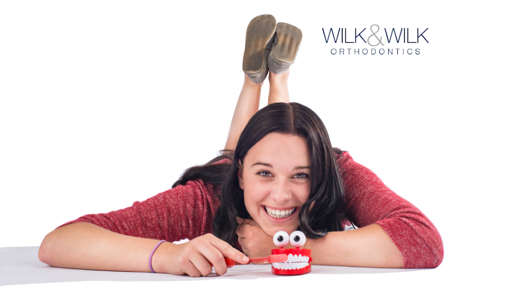 Wilk & Wilk Orthodontics | 263 Randall St, Oakville, ON L6J 1P8, Canada | Phone: (905) 844-5311