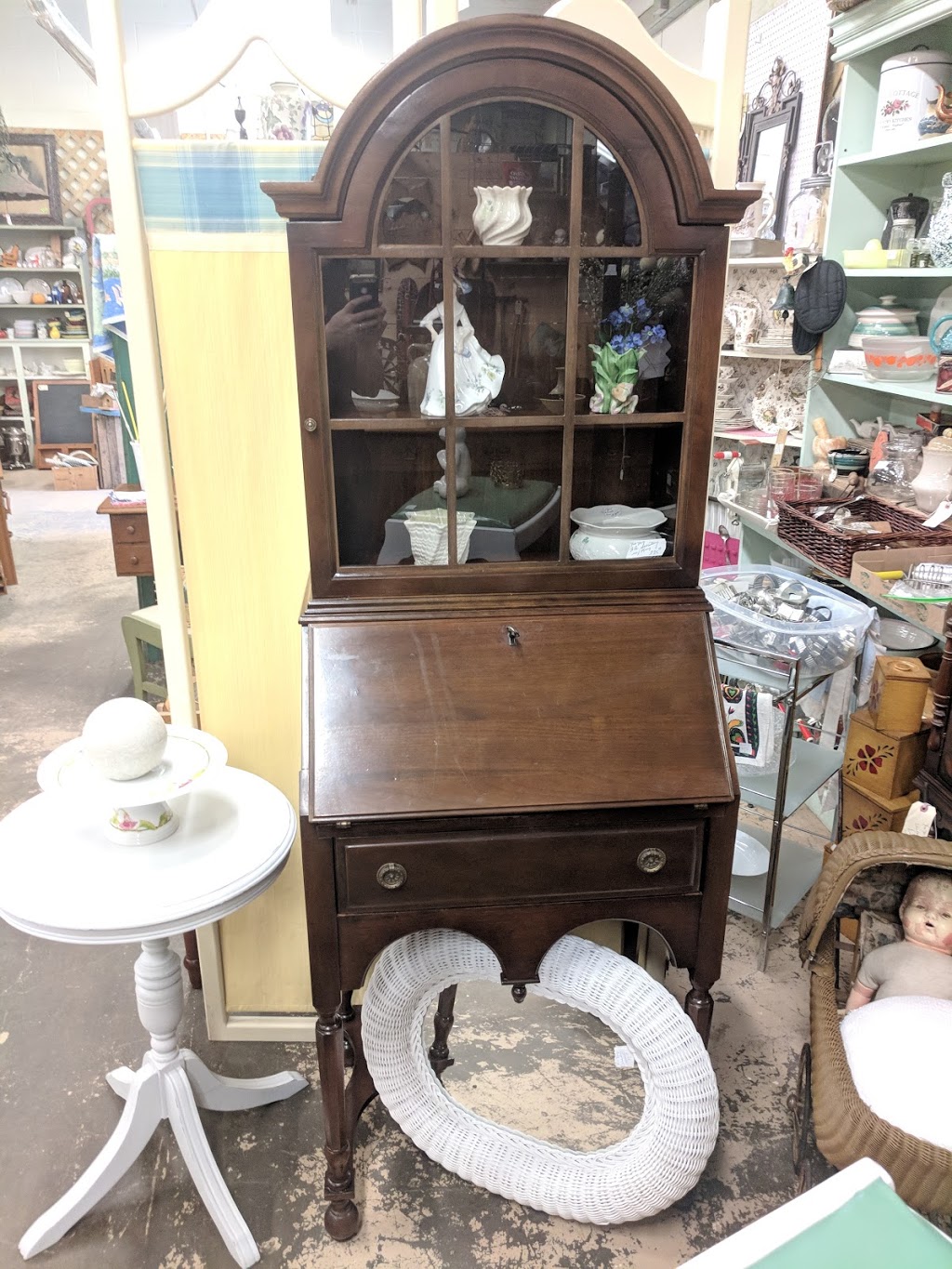 Waterford Antique Market | 80b Alice St, Waterford, ON N0E 1Y0, Canada | Phone: (519) 443-4064