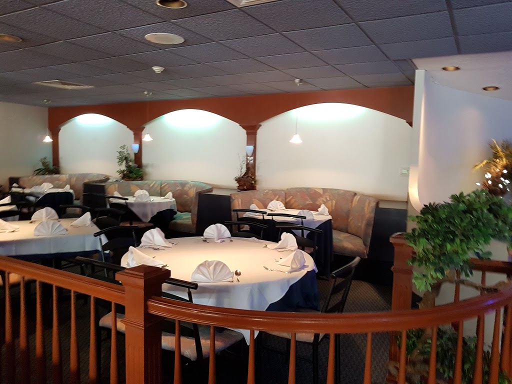 Restaurant La Perle | 4230 Boul Saint-Jean, Dollard-des-Ormeaux, QC H9H 3X4, Canada | Phone: (514) 624-6010