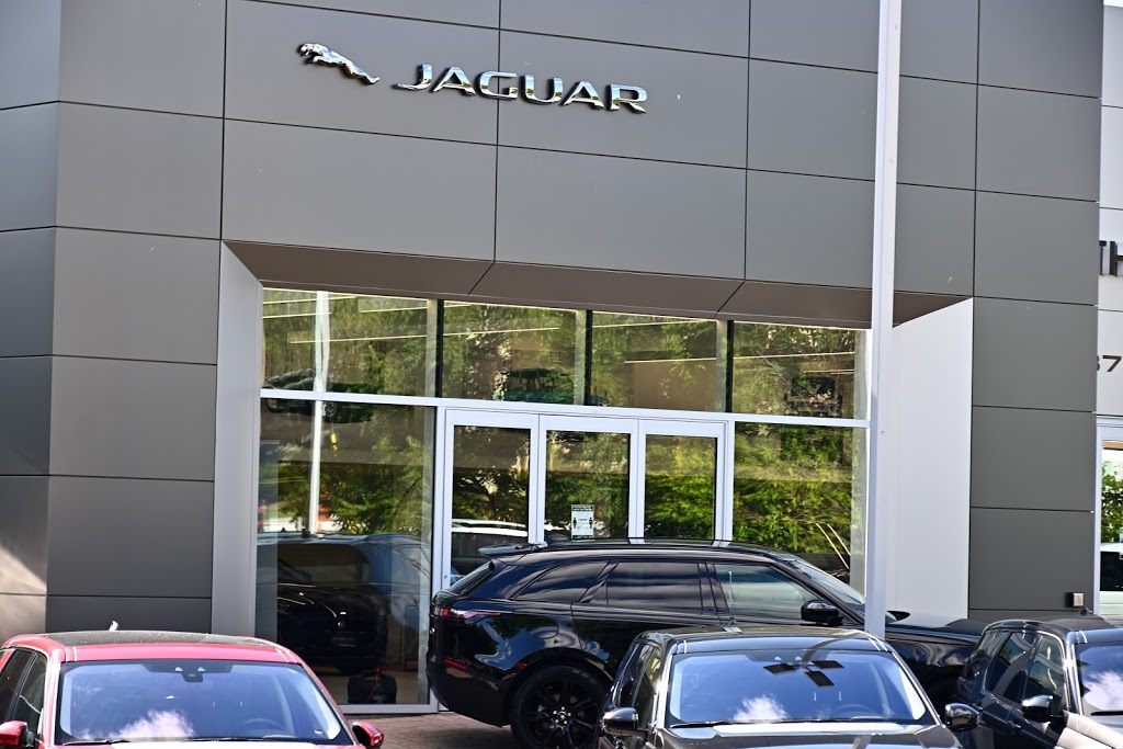 JAGUAR LAND ROVER THORNHILL PRE-OWNED CENTRE | 8790 Yonge St, Richmond Hill, ON L4C 6Z5, Canada | Phone: (416) 590-0880