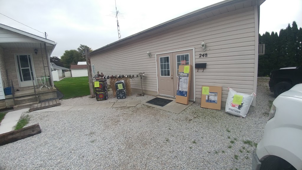 G And K Archery | 248 Margaret Ave, Wallaceburg, ON N8A 2A1, Canada | Phone: (519) 627-6646