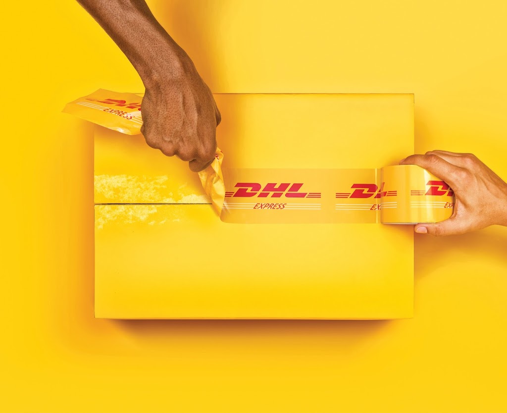 DHL Authorized Shipping Centre | 264 Queens Quay W, Toronto, ON M5J 1B5, Canada | Phone: (416) 599-1677