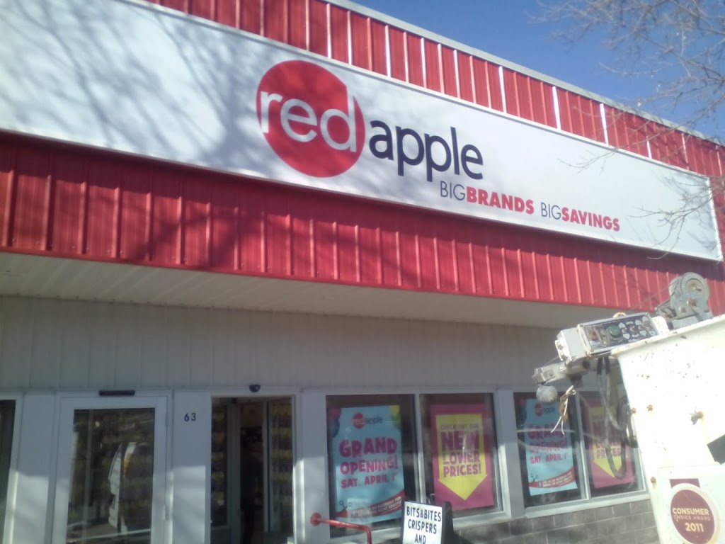 Red Apple Store | 63 Second St, Lac du Bonnet, MB R0E 1A0, Canada | Phone: (204) 345-2794