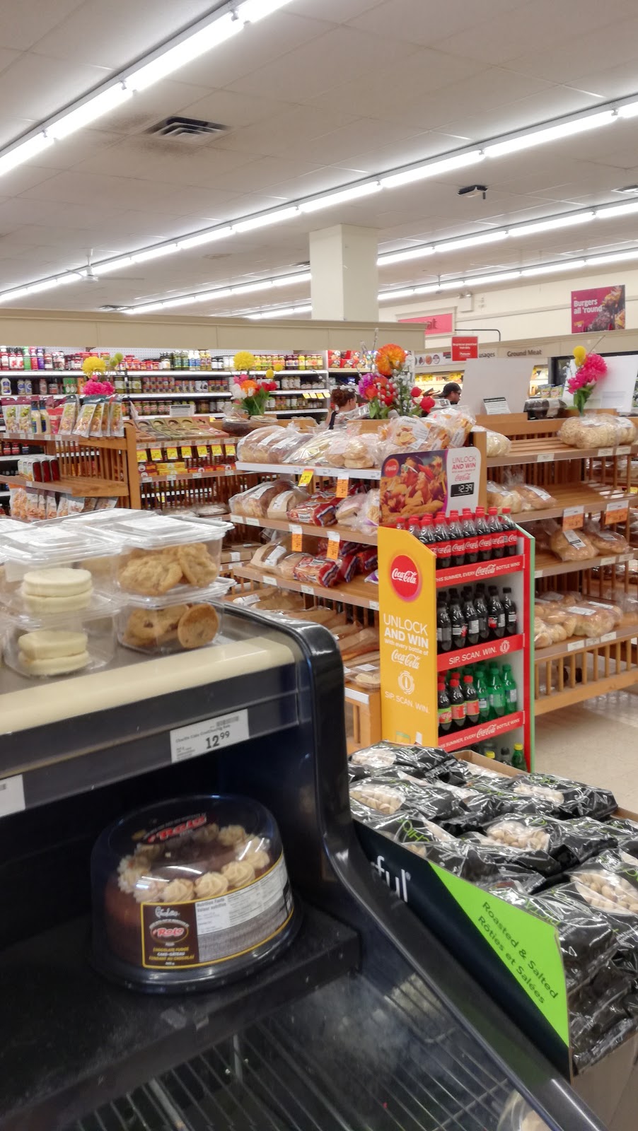 Foodland - Iroquois | 37 Plaza Dr, Iroquois, ON K0E 1K0, Canada | Phone: (613) 652-4814