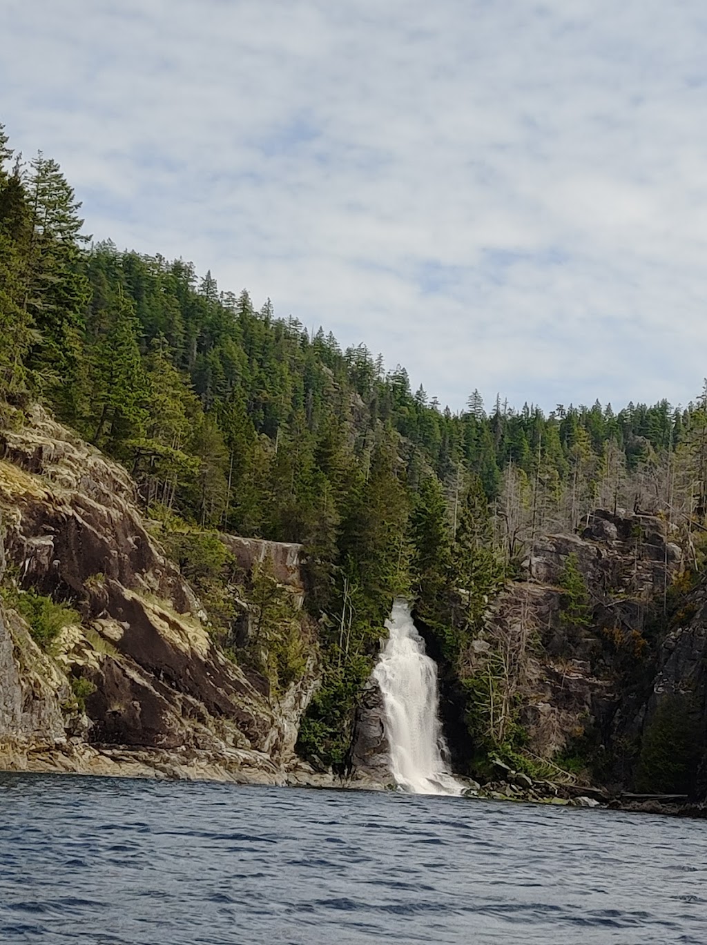 Quadra Island Boat Tours | 673 Hotel Road, Heriot Bay, BC V0P 1H0, Canada | Phone: (844) 777-7428