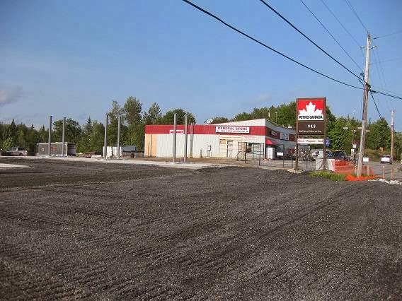 Sharbot Lake General Store | Hwy 7, Sharbot Lake, ON K0H 2P0, Canada | Phone: (613) 279-2382