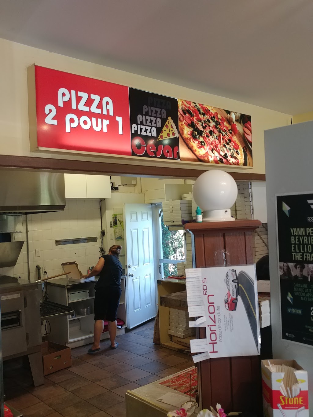 PIZZA CÉSAR | 200 Chemin Saint-Féréol, Les Cèdres, QC J7T 1J3, Canada | Phone: (450) 452-2727