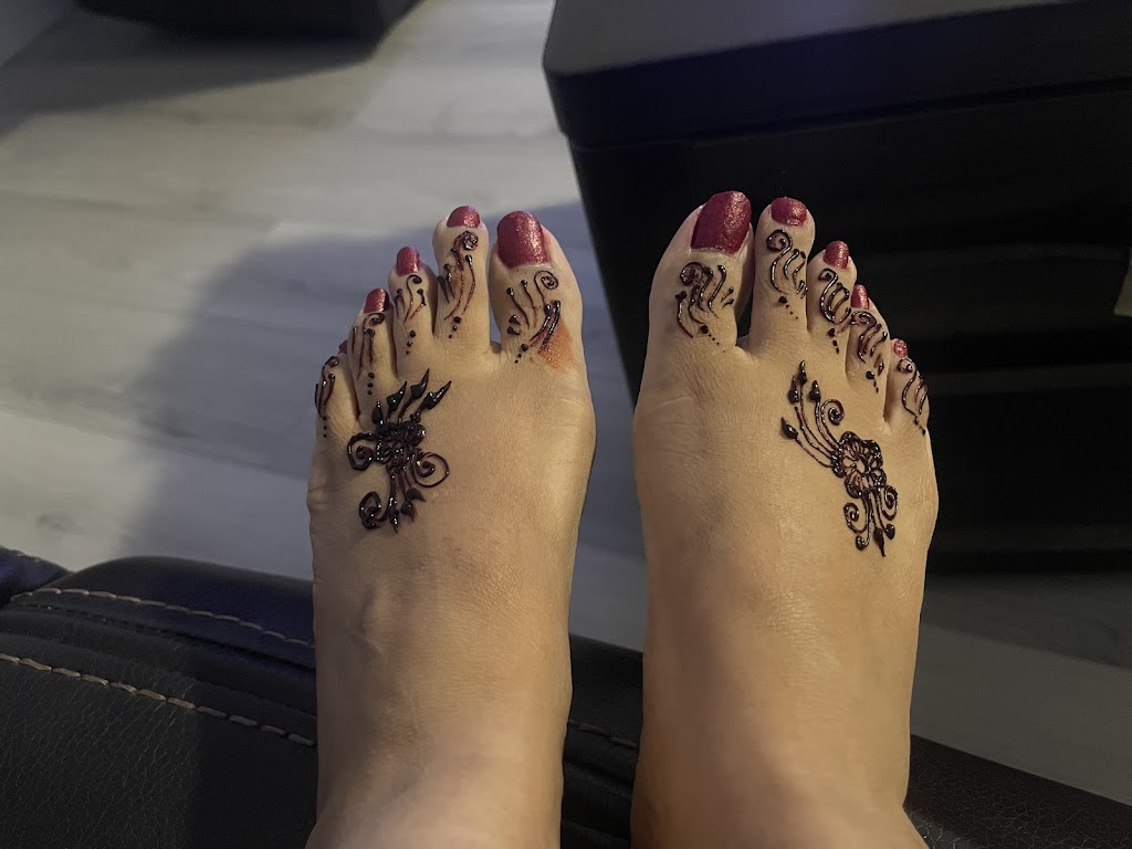 Maya salon and henna art | 39 Waterthrush Ln, Simcoe, ON N3Y 0E9, Canada | Phone: (905) 960-8212