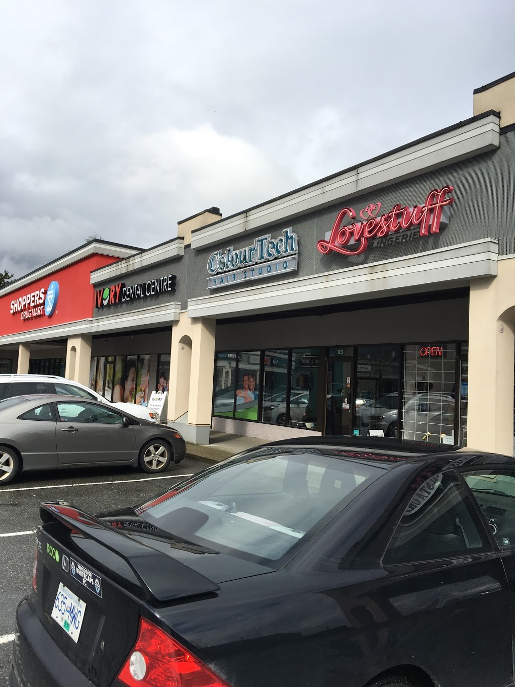 Valley Centre Shopping Centre | 20151 Fraser Hwy, Langley City, BC V3A 4E7, Canada