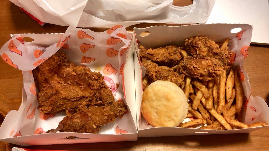 Popeyes Louisiana Kitchen | 676 Sheppard Ave W, North York, ON M3H 2S5, Canada | Phone: (416) 633-6501