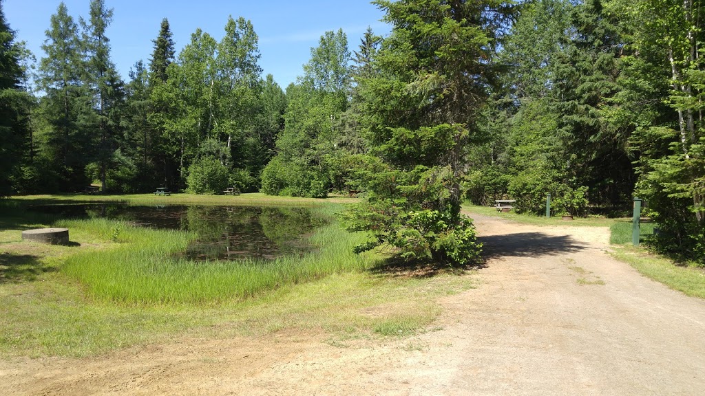 Camping Lac-des-Plages | 10 Chenail du Moine, Lac-des-Plages, QC J0T 1K0, Canada | Phone: (819) 426-2576