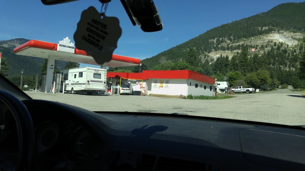 Petro/Greyhound | 5678 Connaught Rd, Falkland, BC V0E, Canada