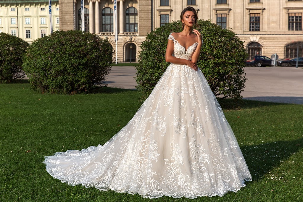 Superior Bridal Couture | 7703 Kennedy Rd, Markham, ON L3R 0L7, Canada | Phone: (905) 477-1540