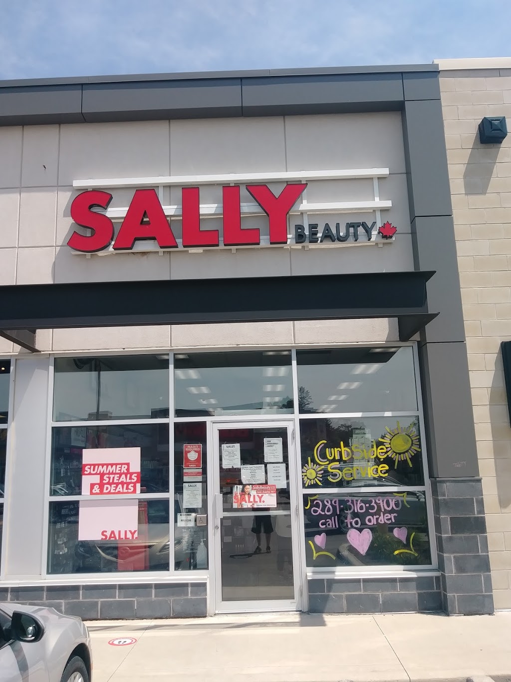 Sally Beauty | 202 Ritson Rd N. #B8.5, Oshawa, ON L1G 0B2, Canada | Phone: (289) 316-3900