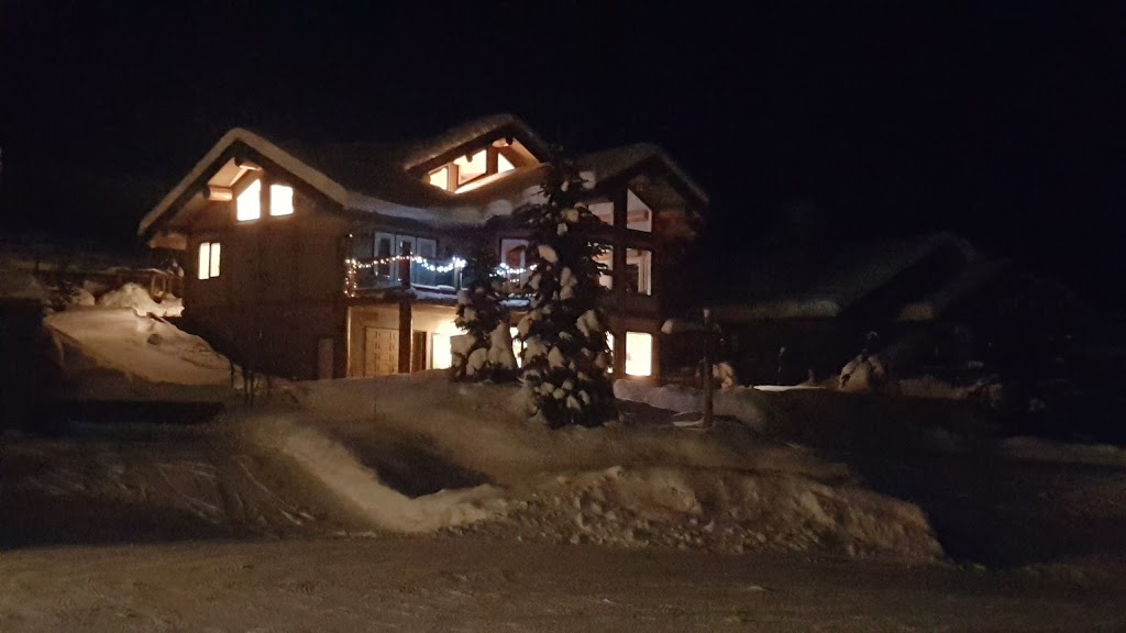 Kodiak Timber Lodge | 2316 Sunburst Pl, Sun Peaks, BC V0E 5N0, Canada | Phone: (604) 290-8784