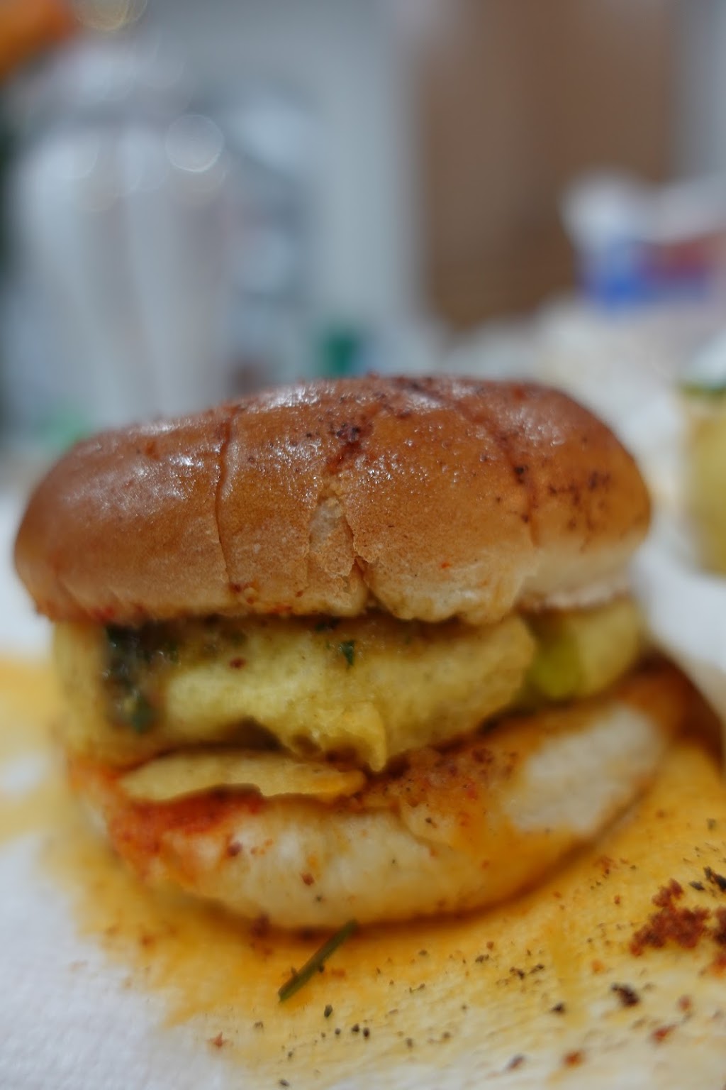 Suri’s Vada pav | Elverton Cres, Brampton, ON L7A 4Z4, Canada | Phone: (416) 562-7737