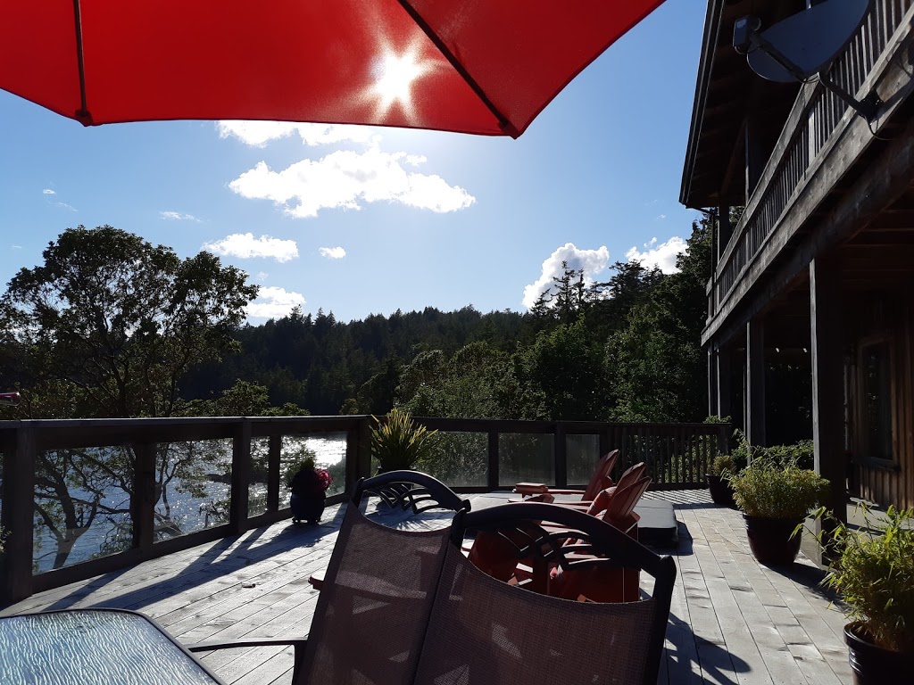 Arbutus Cove Guest House & Cot | 3018 Manzer Rd, Sooke, BC V9Z 0C9, Canada | Phone: (250) 642-6310