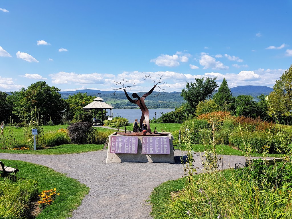 Parc des Ancêtres-de-lîle-dOrléans | Chemin Royal, Sainte-Famille, QC G0A 3P0, Canada