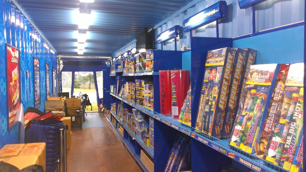 Kaboom Fireworks | 275 Brockville Street, County Fair Mall, Smiths Falls, ON K7A 4Z6, Canada | Phone: (613) 706-1532