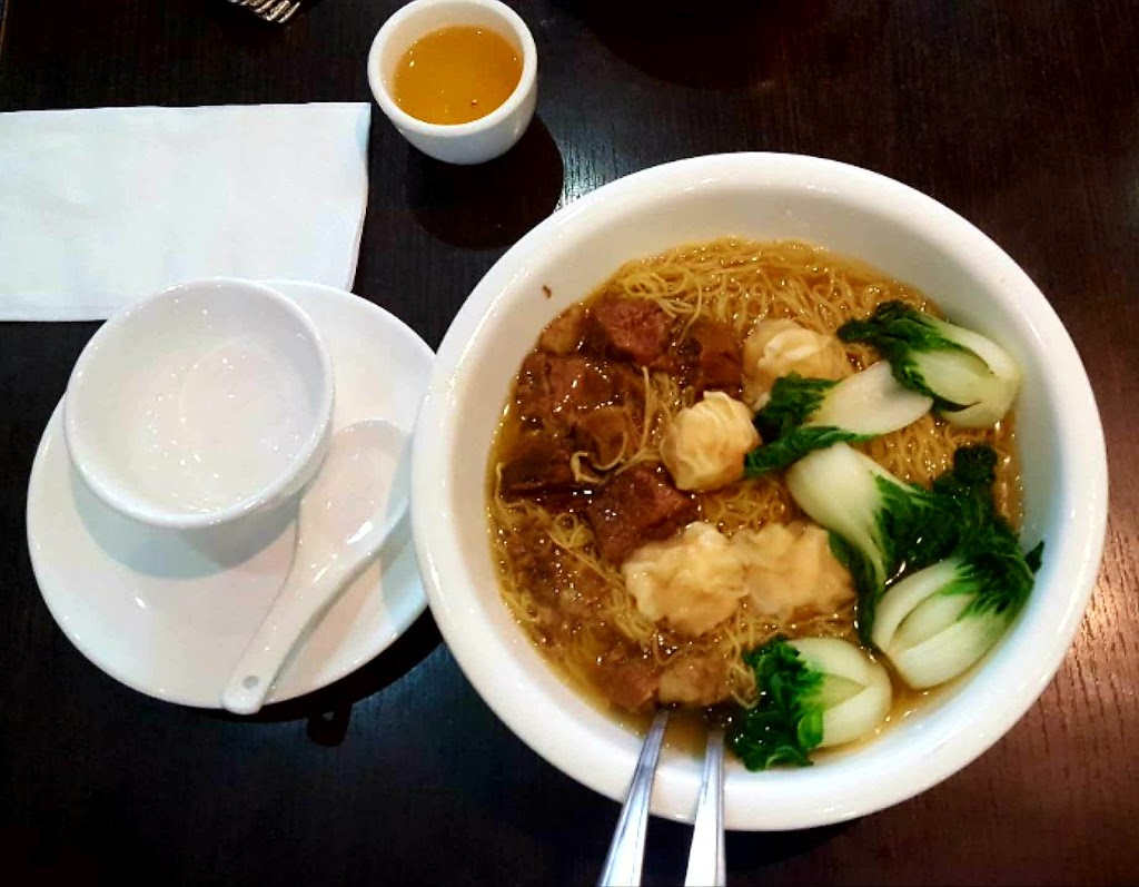 Royal Congee Chinese Cuisine | 4 Greystone Walk Dr, Scarborough, ON M1K 5J2, Canada | Phone: (416) 261-8818